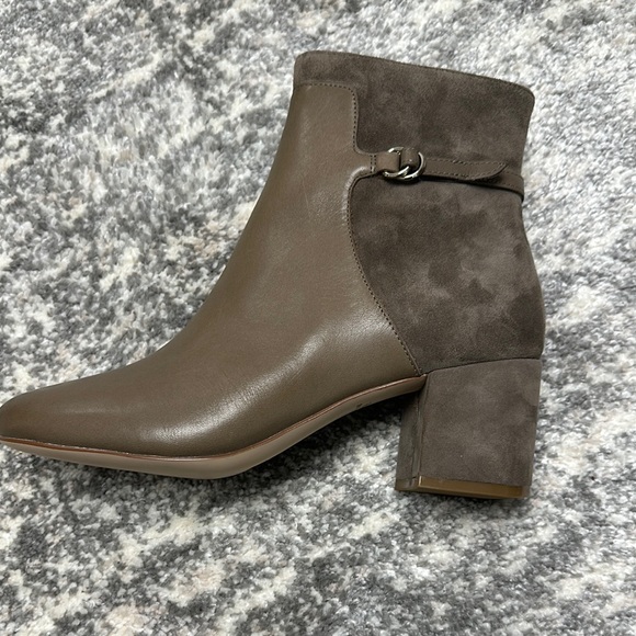 Elegant Taupe Ankle Boots - Picture 2 of 6